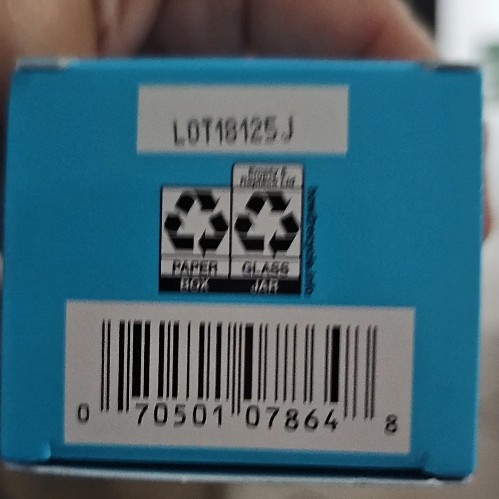 Neutrogena Hydro Boost Lip Balm Sheer Berry - Blue and Pink Packaging